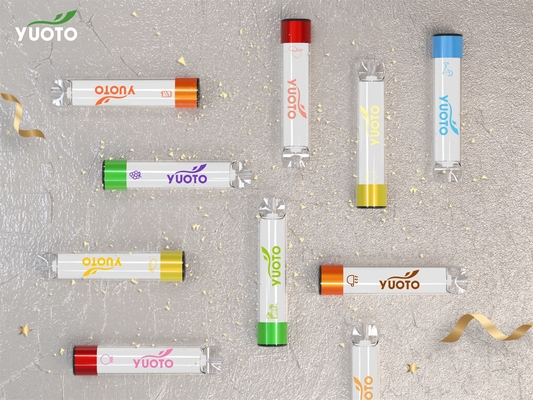 Yuoto splende i pro 2000 soffi Vape 15 sapori con 5ML E Juice Capacity
